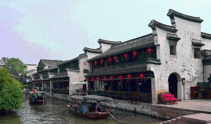 无人的神秘村