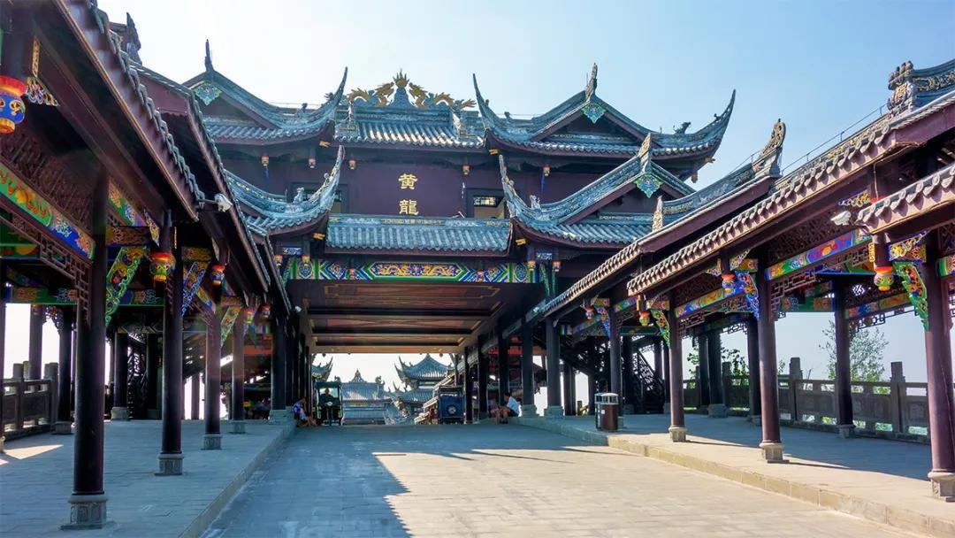 河北青龙:普法宣传进农村 服务群众零距离